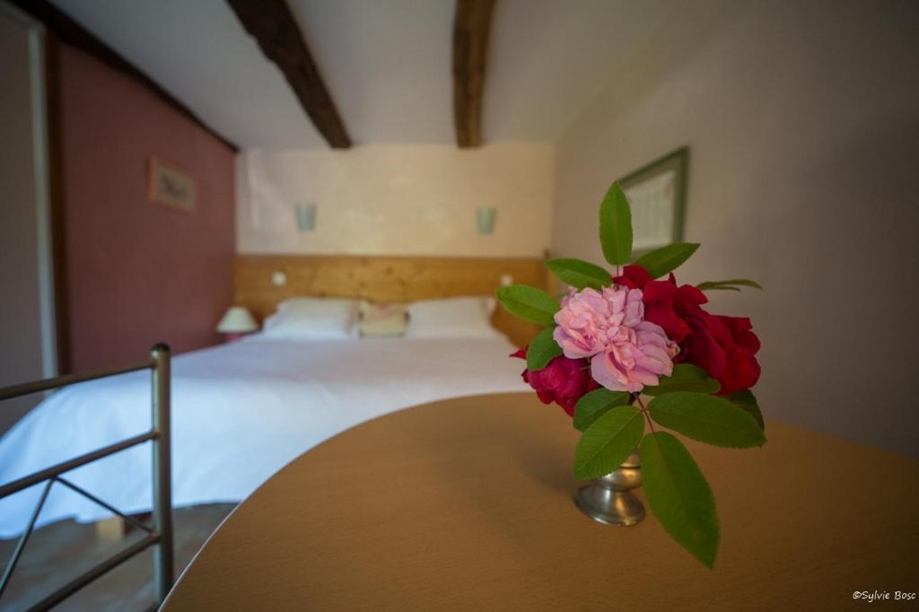 Chambre D'Hotes La Source Aveyron Saint-André-de-Najac Exterior foto