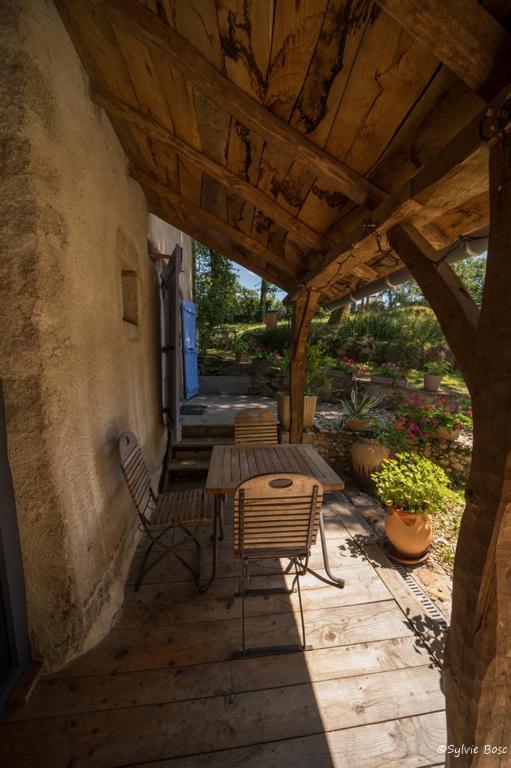Chambre D'Hotes La Source Aveyron Saint-André-de-Najac Exterior foto